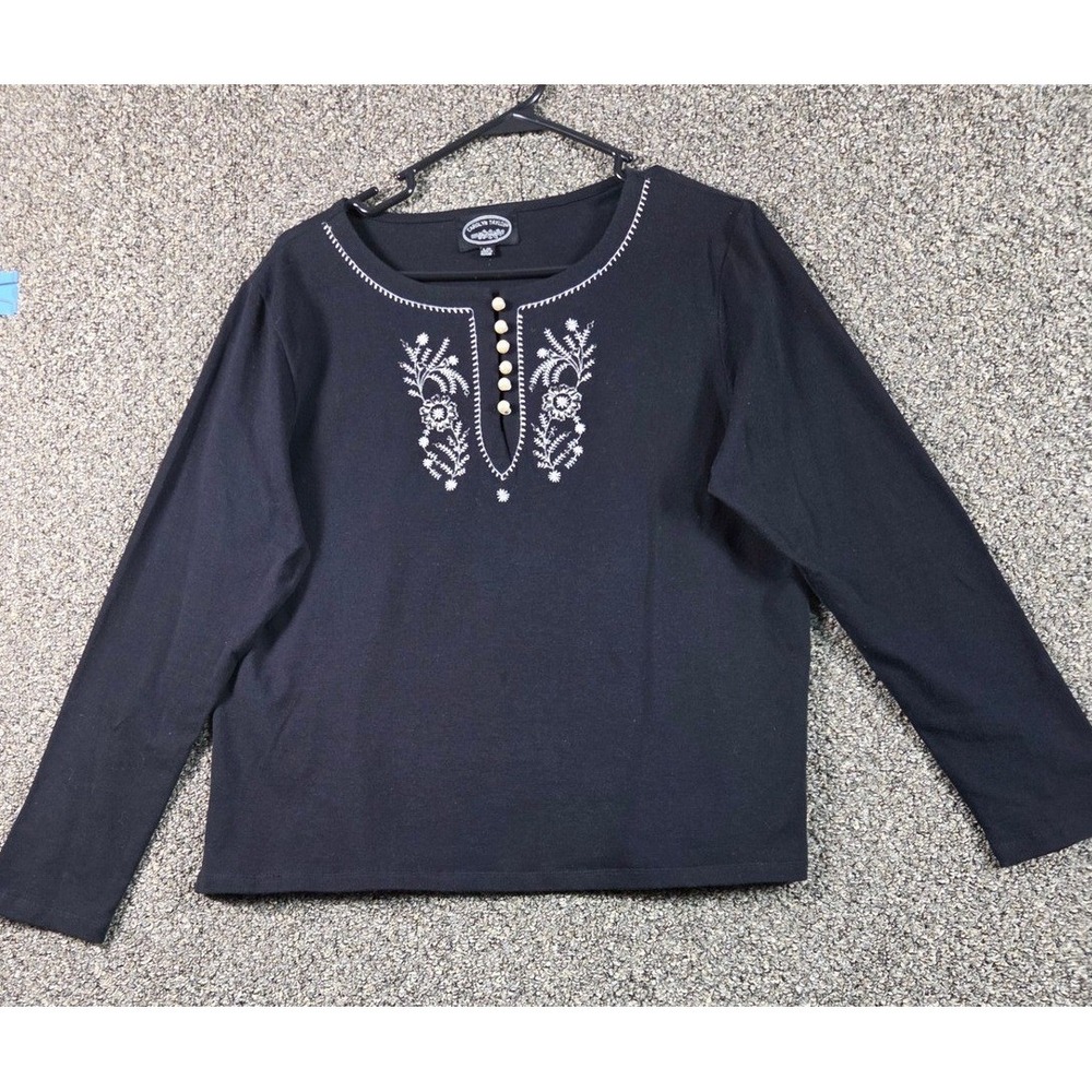 Carolyn Taylor Shirt Womens Large Black Excellent Floral Embroidery Cotton Top